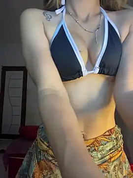 Snapshot of Carolinen chatting on September 26, 2025, 9:52 pm Carolinen online show from September 26, 2025, 9:52 pm