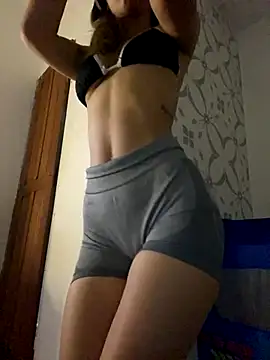 Snapshot of Carolinen chatting on October 21, 2025, 3:13 pm Carolinen online show from October 21, 2025, 3:13 pm