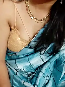 santurmom online show from March 11, 2025, 6:19 pm