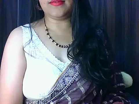 Snapshot of santurmom chatting on March 3, 2026, 6:03 pm santurmom online show from March 3, 2026, 6:03 pm