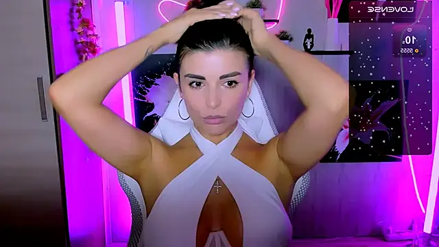 Snapshot of KayWuds chatting on December 3, 2025, 5:04 am KayWuds online show from December 3, 2025, 5:04 am