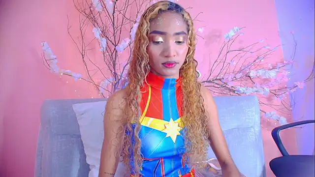 Charlotte Love10 online show from October 31, 2025, 12:17 pm