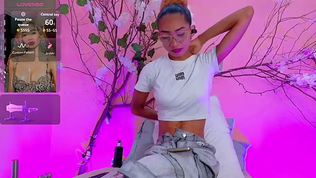 Charlotte Love10 online show from March 18, 2026, 11:35 am