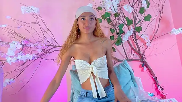 Charlotte Love10 online show from March 29, 2026, 8:53 pm