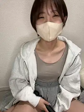 -x MIU x online show from March 12, 2025, 10:48 am