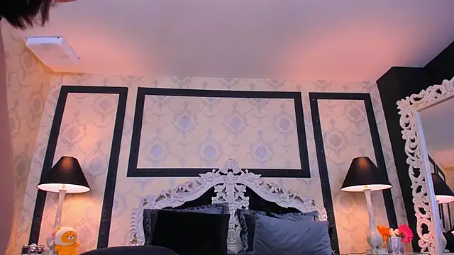 Snapshot of ImSophiie chatting on January 28, 2025, 9:08 pm ImSophiie online show from January 28, 2025, 9:08 pm