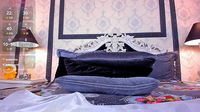 Snapshot of ImSophiie chatting on February 26, 2025, 11:04 pm ImSophiie online show from February 26, 2025, 11:04 pm