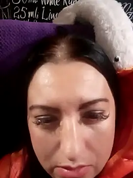 Veronica-Celie online show from October 22, 2025, 8:52 pm