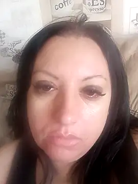 Veronica-Celie online show from May 12, 2026, 5:48 am