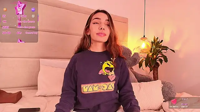 Mollymoon1 online show from September 30, 2025, 7:08 pm