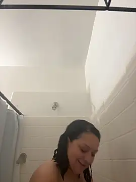 Snapshot of AlyssiaAmoreXO chatting on November 1, 2025, 10:45 pm AlyssiaAmoreXO online show from November 1, 2025, 10:45 pm