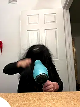 Snapshot of AlyssiaAmoreXO chatting on November 5, 2025, 3:34 pm AlyssiaAmoreXO online show from November 5, 2025, 3:34 pm