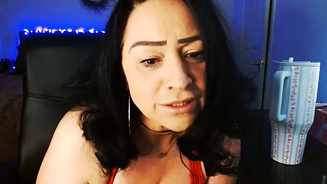 AlyssiaAmoreXO online show from May 26, 2026, 10:17 pm