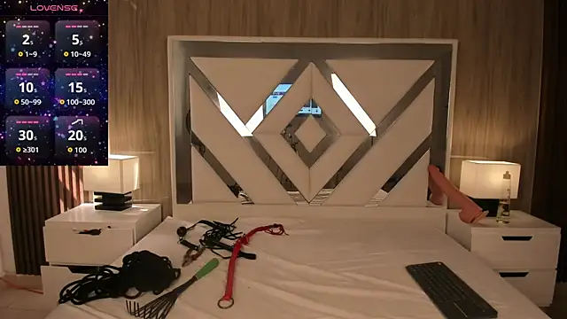 ValentinaThomas online show from October 1, 2025, 7:31 pm