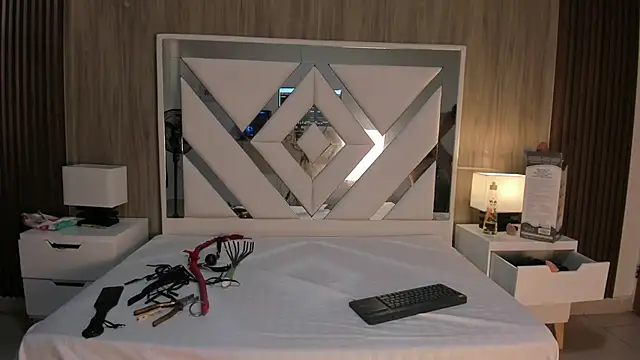 ValentinaThomas online show from October 10, 2025, 7:46 pm