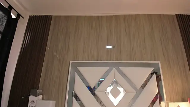 ValentinaThomas online show from October 16, 2025, 6:31 pm