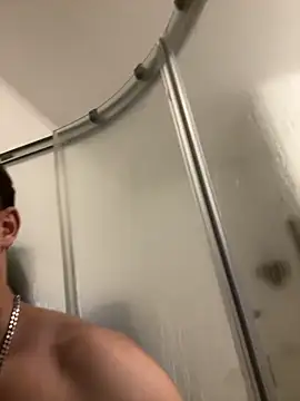 lescro95  online show from November 10, 2025, 10:42 pm