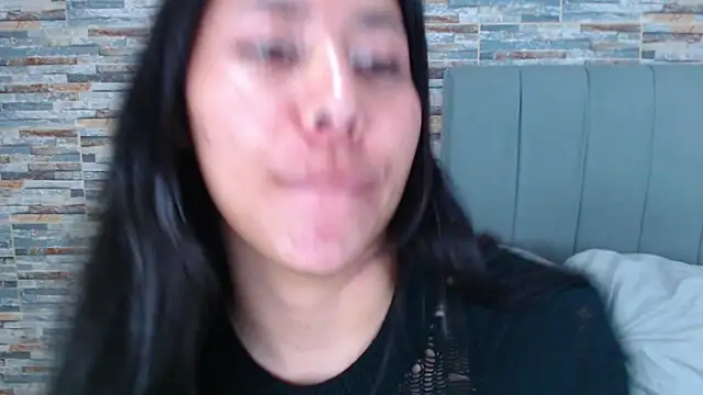 Snapshot of _joy_yva chatting on October 3, 2025, 2:14 pm joy yva online show from October 3, 2025, 2:14 pm