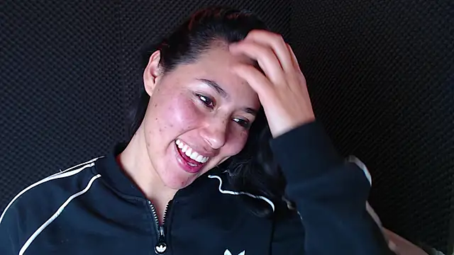 Snapshot of _joy_yva chatting on November 29, 2025, 9:29 pm joy yva online show from November 29, 2025, 9:29 pm