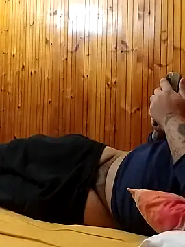 Snapshot of Dikkiduohottt chatting on October 6, 2025, 9:01 pm Dikkiduohottt online show from October 6, 2025, 9:01 pm