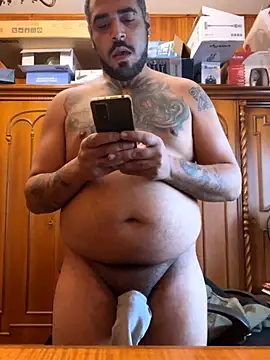 Snapshot of Dikkiduohottt chatting on October 27, 2025, 3:38 pm Dikkiduohottt online show from October 27, 2025, 3:38 pm