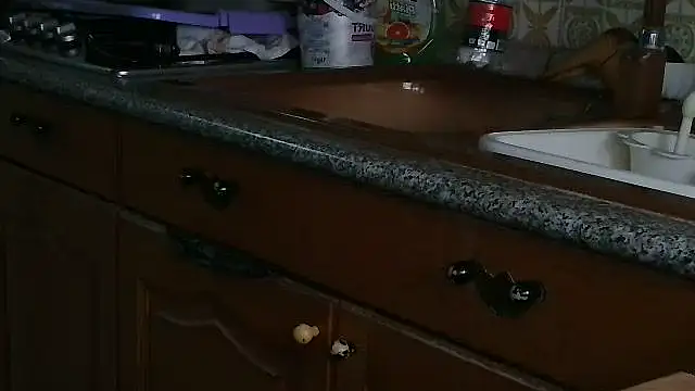 VeneRed online show from September 28, 2025, 7:25 am