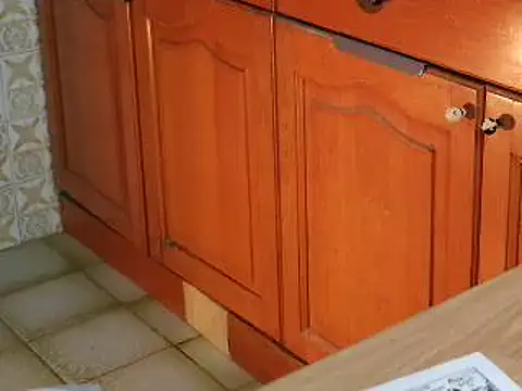 VeneRed online show from October 12, 2025, 7:51 am