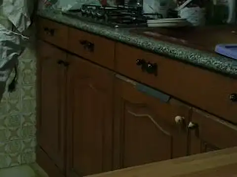 VeneRed online show from October 16, 2025, 5:25 pm