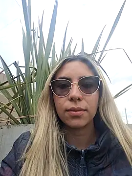 Scarlett Khan online show from March 19, 2025, 5:06 pm