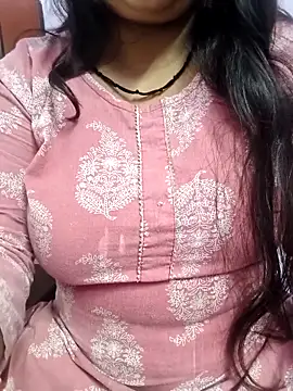 Cute payal0 online show from February 17, 2026, 4:20 am