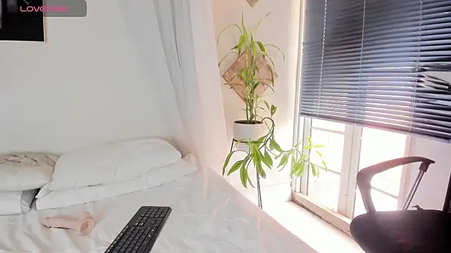 Cristal Cutte online show from December 24, 2024, 2:44 pm