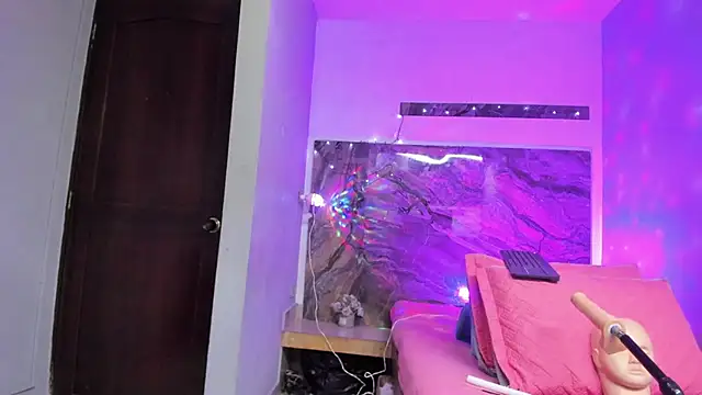 cloee-rabbyt online show from January 19, 2025, 11:23 am