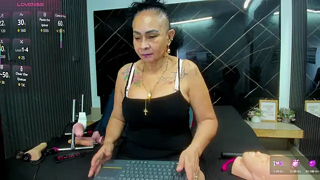 cloee-rabbyt online show from October 5, 2025, 11:08 am