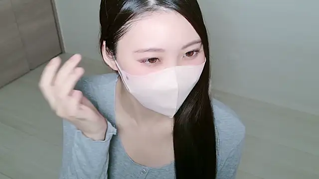 yuki room online show from February 5, 2026, 12:10 pm