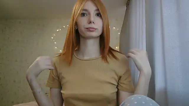 Snapshot of KateBunny chatting on February 19, 2025, 12:11 pm KateBunny online show from February 19, 2025, 12:11 pm