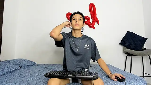 evanscollins online show from November 27, 2025, 1:40 am