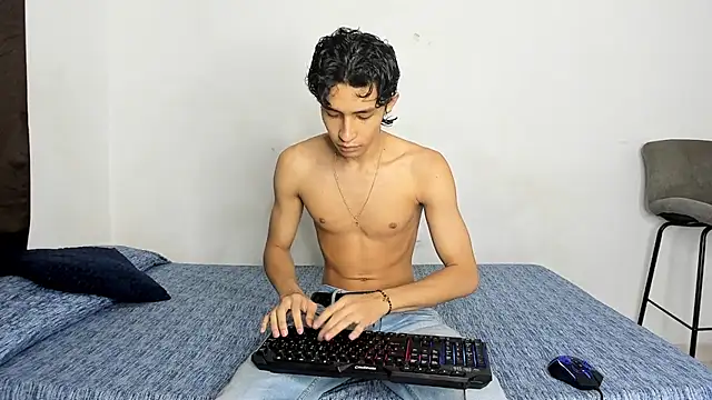 evanscollins online show from December 15, 2025, 10:47 pm