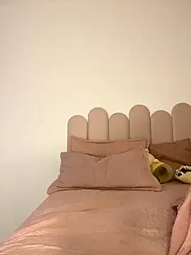 Snapshot of cleolimahot3 chatting on October 24, 2025, 12:08 am cleolimahot3 online show from October 24, 2025, 12:08 am