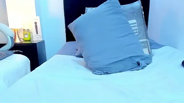 kathyajhonss online show from January 17, 2025, 12:10 am