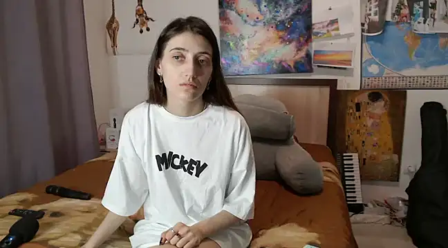 Iren online show from March 6, 2025, 10:58 pm