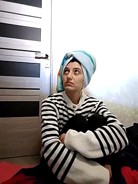 Iren online show from December 14, 2025, 4:51 am