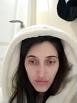 Iren online show from March 14, 2026, 3:39 pm