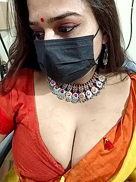 Snapshot of AzadPanchi2024 chatting on October 5, 2025, 3:27 am AzadPanchi2024 online show from October 5, 2025, 3:27 am