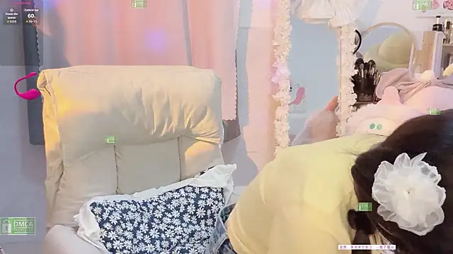 Carly 1 online show from October 19, 2025, 11:55 am