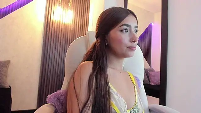 Snapshot of laurin_clauz_ chatting on February 14, 2025, 9:53 pm laurin clauz online show from February 14, 2025, 9:53 pm