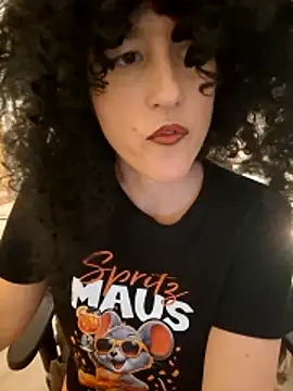 Hexe12346 online show from April 12, 2026, 11:37 am