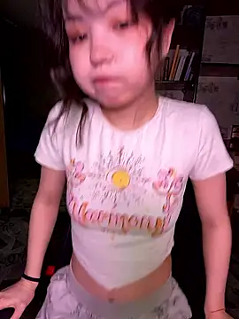 Snapshot of lalallalalaa- chatting on January 18, 2026, 2:10 pm lalallalalaa- online show from January 18, 2026, 2:10 pm