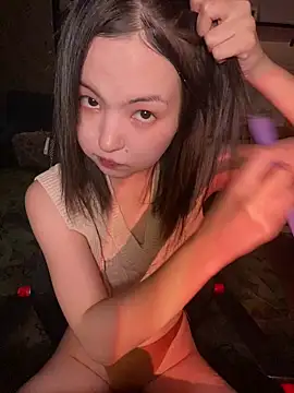 Snapshot of lalallalalaa- chatting on February 2, 2026, 1:21 pm lalallalalaa- online show from February 2, 2026, 1:21 pm