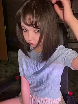 Snapshot of lalallalalaa- chatting on February 13, 2026, 1:18 pm lalallalalaa- online show from February 13, 2026, 1:18 pm