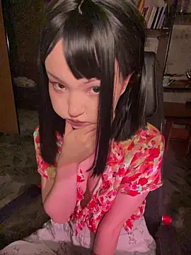 Snapshot of lalallalalaa- chatting on March 15, 2026, 2:56 pm lalallalalaa- online show from March 15, 2026, 2:56 pm